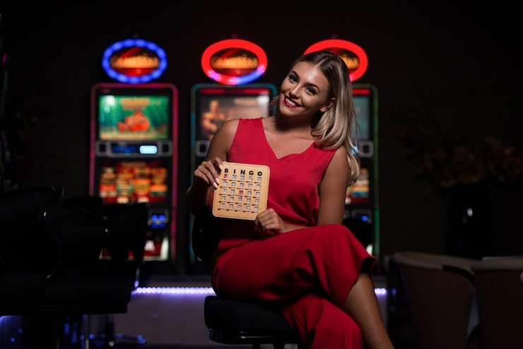 biolabetslot app interface on Android showing sportsbook and live-dealer navigation